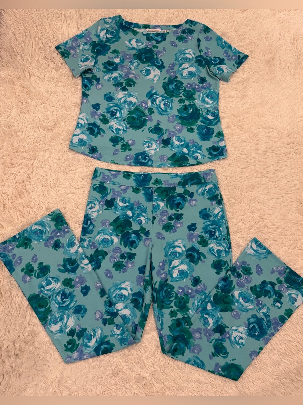 Isaac Mizrahi Live Pebble Knit 2-Piece Set Medium Baby Bell Pants & Top Floral